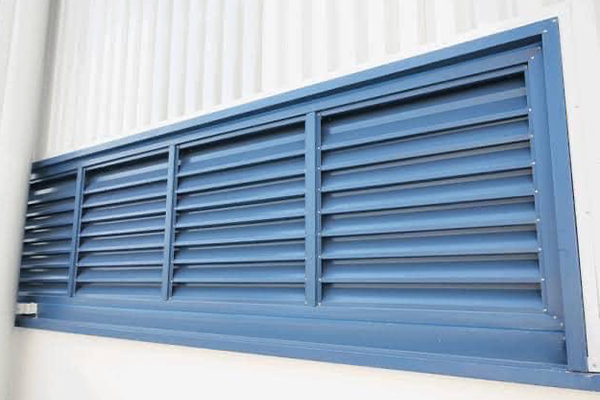 Engineered industrial louver wall system