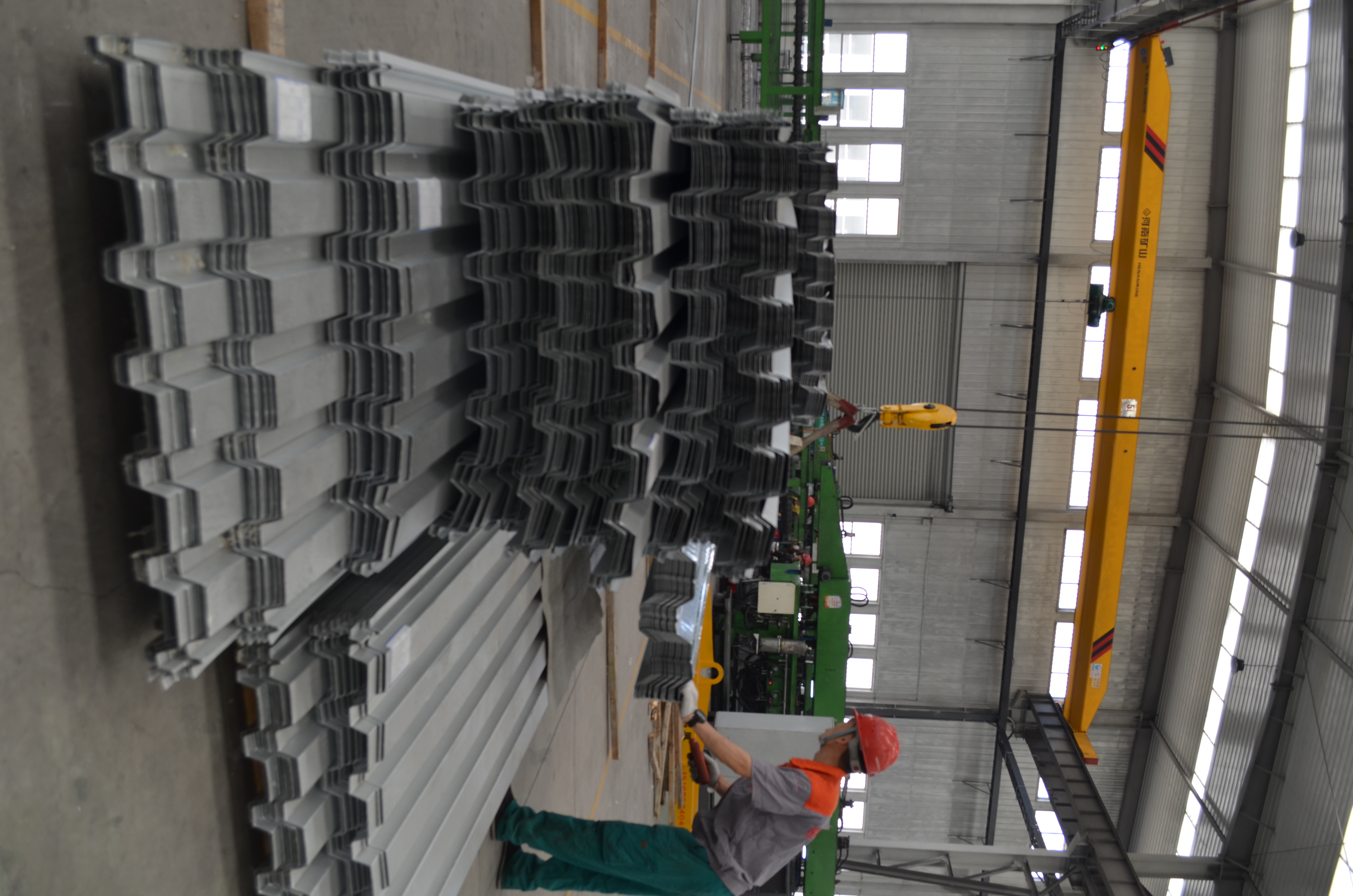Modern Corrugated Open Rib Galvanized Steel Floor Decking Panel for Steel Frame Building Construction Wall & Decoration Use