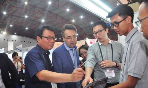 Customer Visit Photo 2