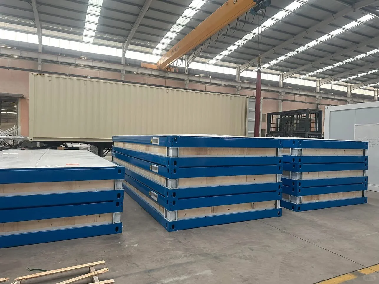Cheap Prefab Flat Pack Shipping Container Home Luxury Villa Sandwich Panel Quick Assemble Office Storage Workshop Building