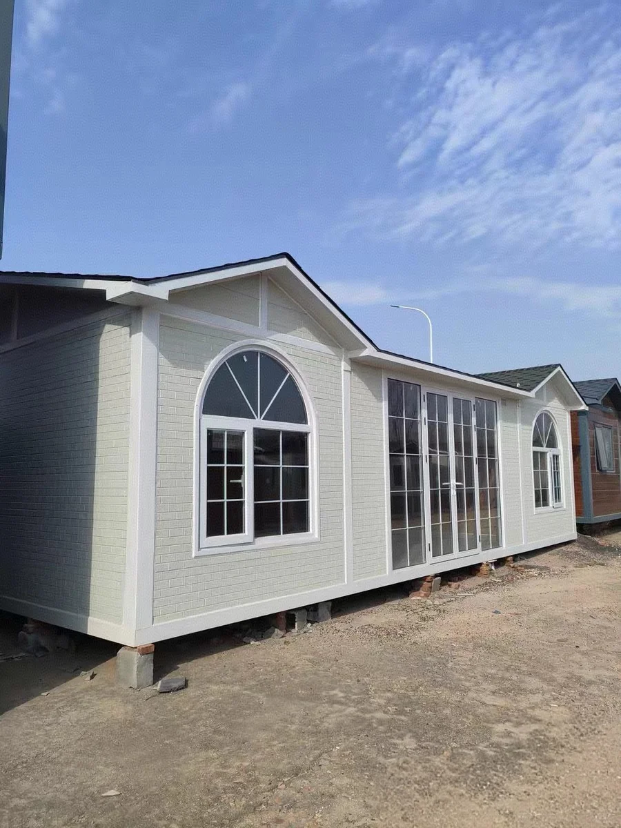 Cheap Prefab Flat Pack Shipping Container Home Luxury Villa Sandwich Panel Quick Assemble Office Storage Workshop Building