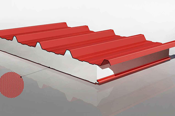 EPS sandwich roof panel with water-deflecting crests