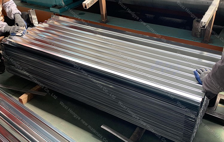 Easy installation of aluminum roof tiles