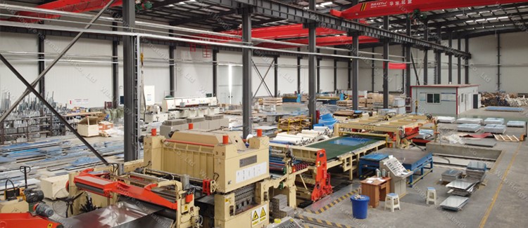 Flow water cutting equipment