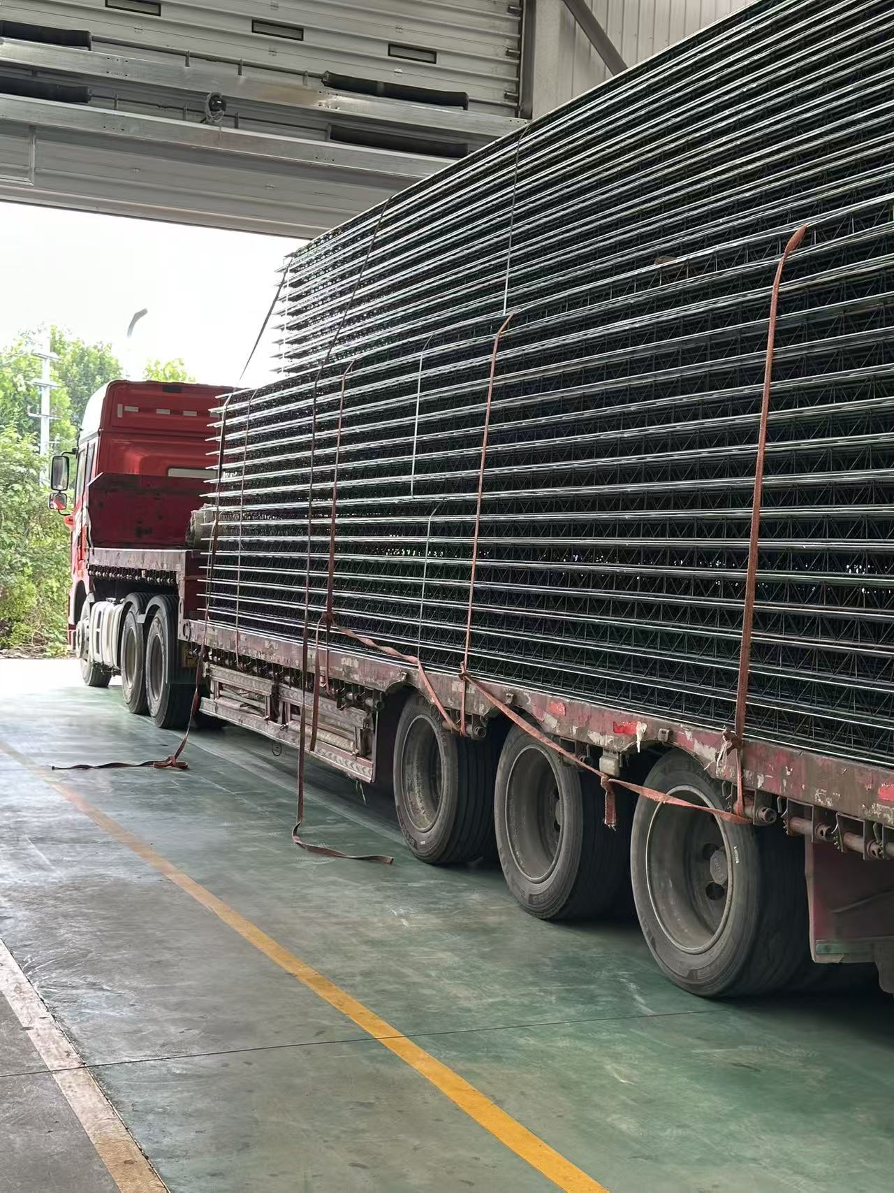 Modern Corrugated Open Rib Galvanized Steel Floor Decking Panel for Steel Frame Building Construction Wall & Decoration Use